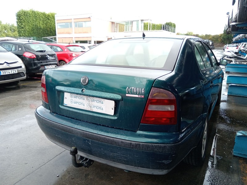skoda octavia i (1u2) del año 2000