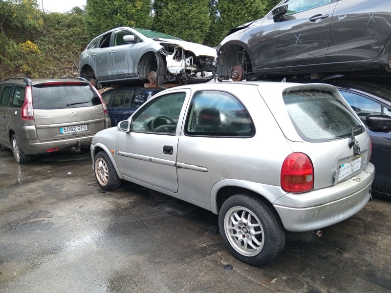 opel corsa b (s93) del año 1999