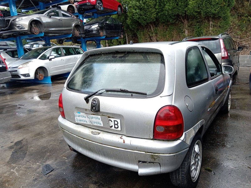 opel corsa b (s93) del año 1999