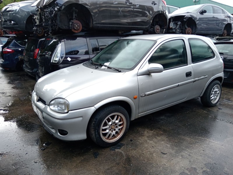 opel corsa b (s93) del año 1999