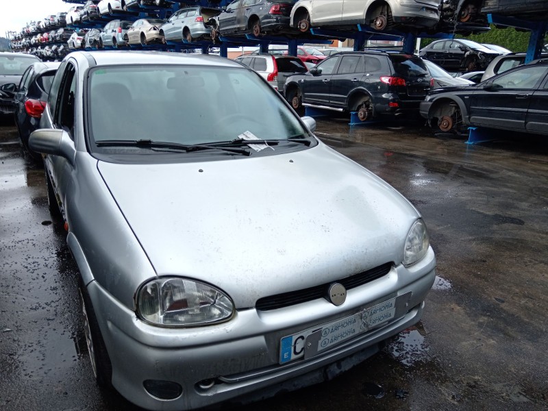 opel corsa b (s93) del año 1999
