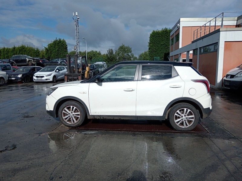 ssangyong tivoli del año 2015