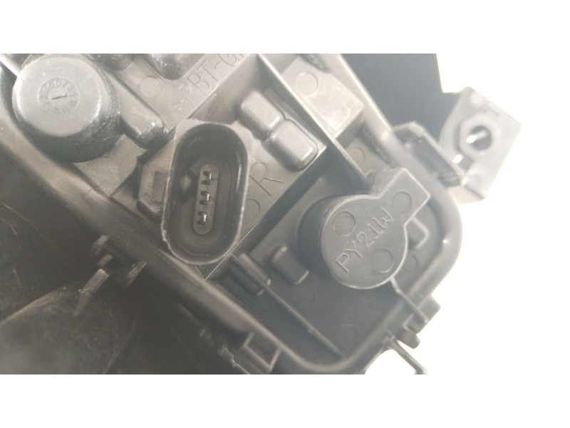 Recambio de piloto trasero derecho para audi a3 (8v1, 8vk) 1.6 tdi referencia OEM IAM 8V3945096 81040202 
