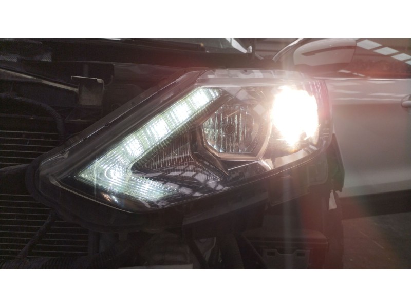 Recambio de faro izquierdo para nissan qashqai ii (j11, j11_) 1.5 dci referencia OEM IAM 260604EH2A 10018013 