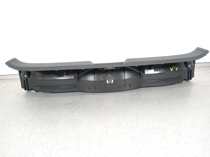 Recambio de moldura para nissan qashqai iii (j12) 1.3 dig-t referencia OEM IAM 84992  