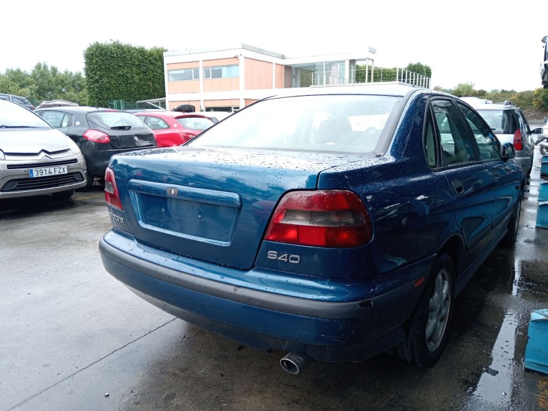 volvo s40 i (644) del año 1996