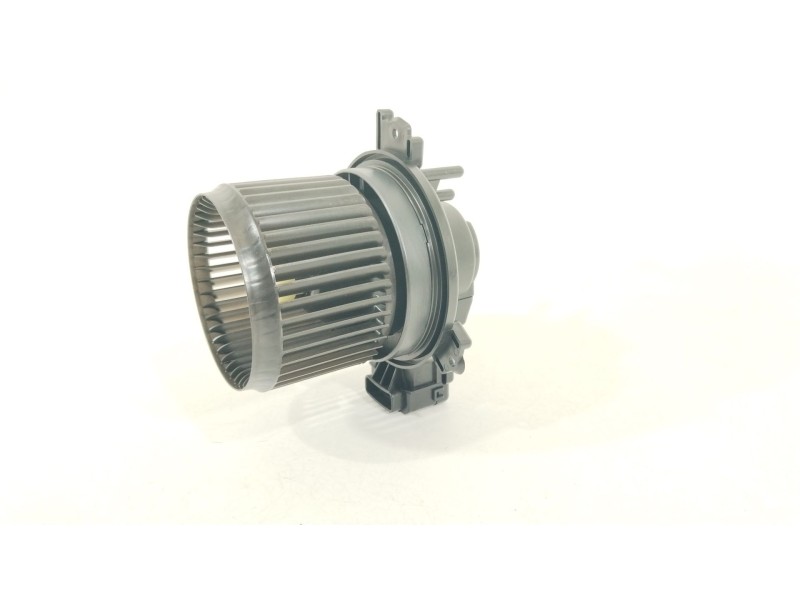Recambio de ventilador calefaccion para suzuki jimny todo terreno, cerrada (a6g) 1.5 allgrip referencia OEM IAM 7415062R00000  