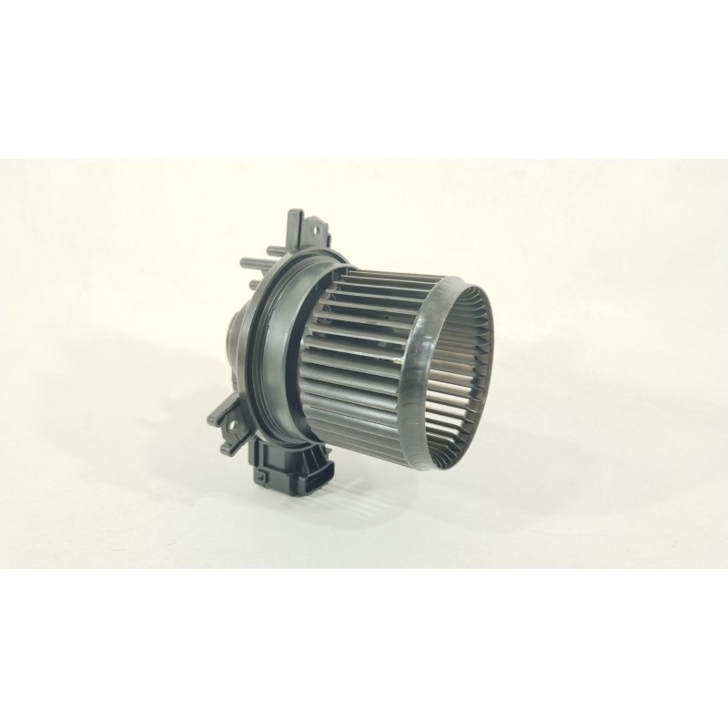 Recambio de ventilador calefaccion para suzuki jimny todo terreno, cerrada (a6g) 1.5 allgrip referencia OEM IAM 7415062R00000  
