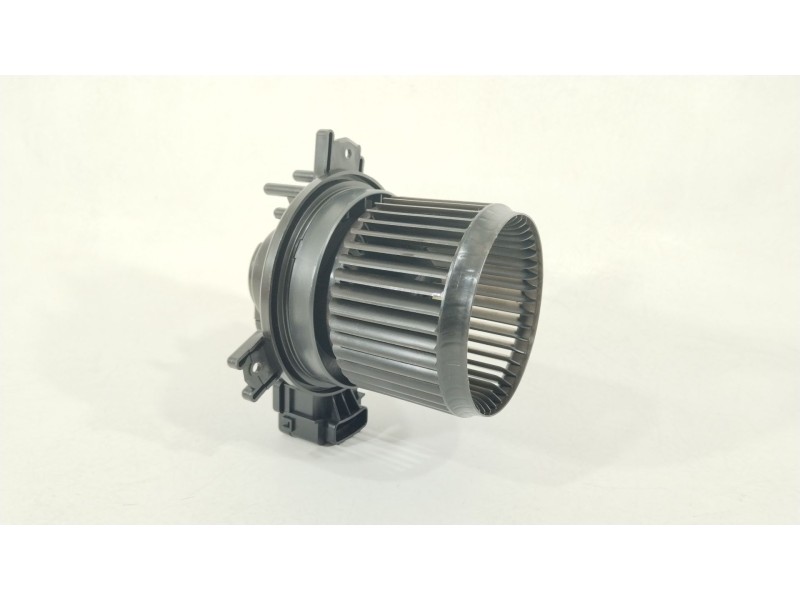 Recambio de ventilador calefaccion para suzuki jimny todo terreno, cerrada (a6g) 1.5 allgrip referencia OEM IAM 7415062R00000  