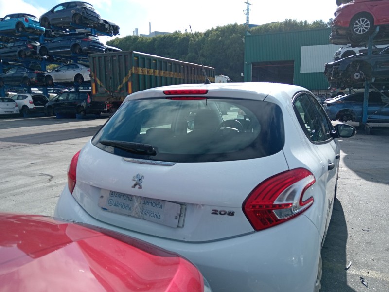 peugeot 208 i (ca_, cc_) del año 2013