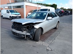 mercedes-benz clase c (w204) del año 2008 2