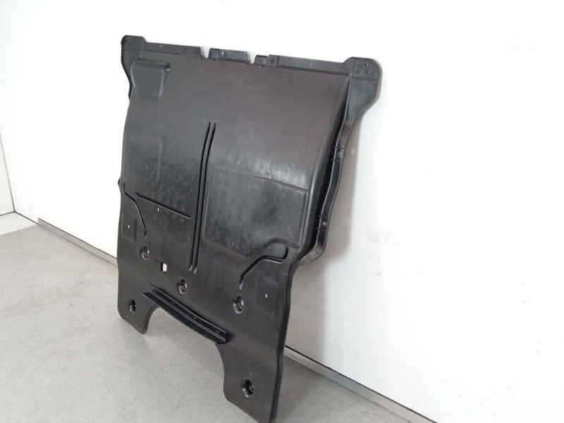 Recambio de cubrecarter para audi a1 sportback (gba) 30 tfsi referencia OEM IAM 2Q0825236G  