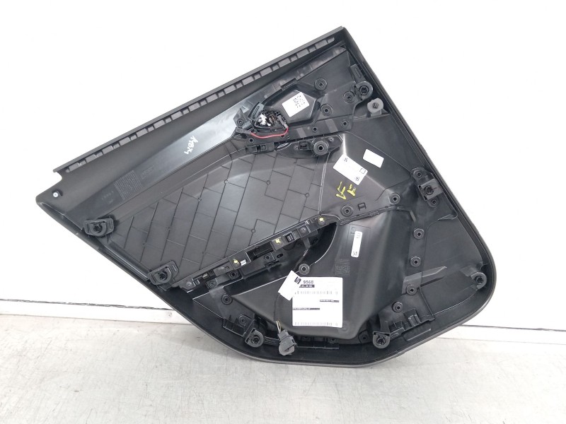 Recambio de guarnecido puerta trasera derecha para audi a1 sportback (gba) 30 tfsi referencia OEM IAM 5G0959855R 82G867488 