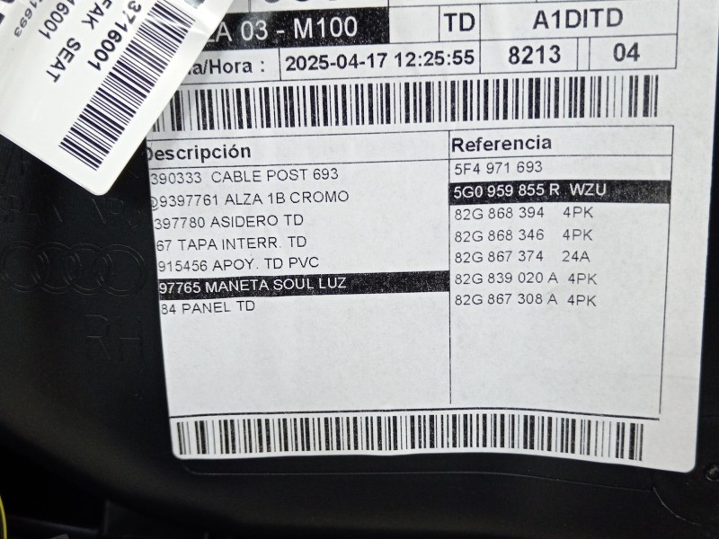 Recambio de guarnecido puerta trasera derecha para audi a1 sportback (gba) 30 tfsi referencia OEM IAM 5G0959855R 82G867488 