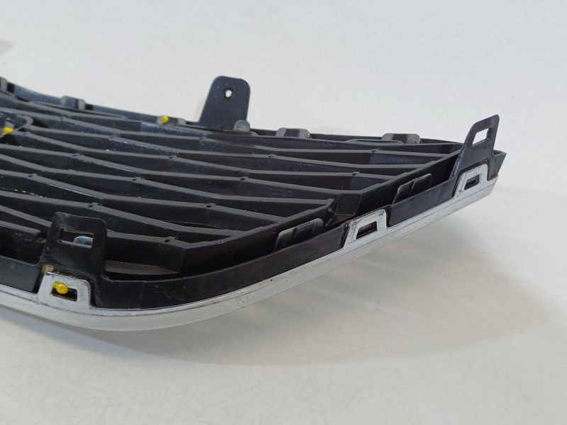 Recambio de rejilla delantera para seat ibiza iv (6j5, 6p1) 1.6 tdi referencia OEM IAM 6J0853654C  
