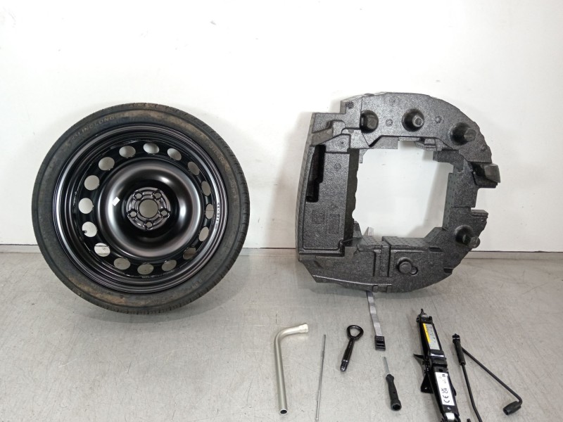 Recambio de neumatico repuesto para audi a1 sportback (gba) 30 tfsi referencia OEM IAM 2Q0601027  