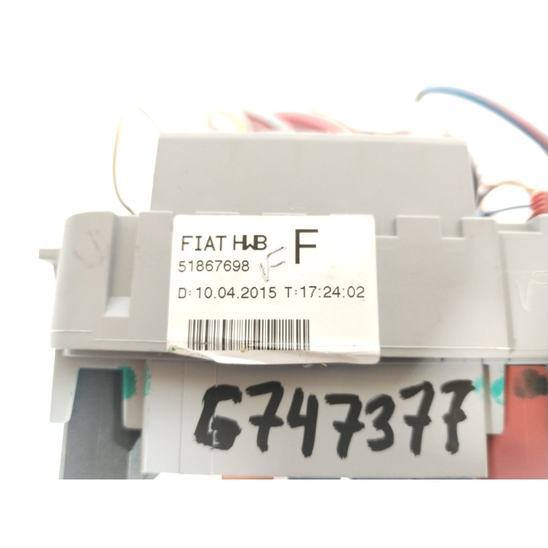 Recambio de caja reles / fusibles para fiat doblo autobús (263_) 1.3 d multijet (263axc1a) referencia OEM IAM 51867698  