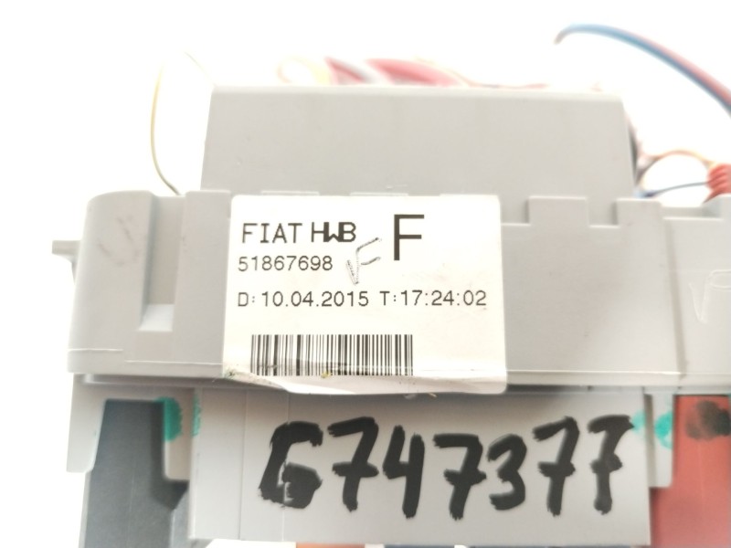 Recambio de caja reles / fusibles para fiat doblo autobús (263_) 1.3 d multijet (263axc1a) referencia OEM IAM 51867698  