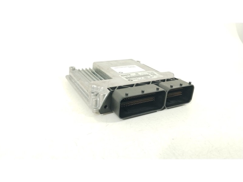 Recambio de centralita motor uce para bmw 1 (e87) 120 d referencia OEM IAM 7807827 0281013536 7807946