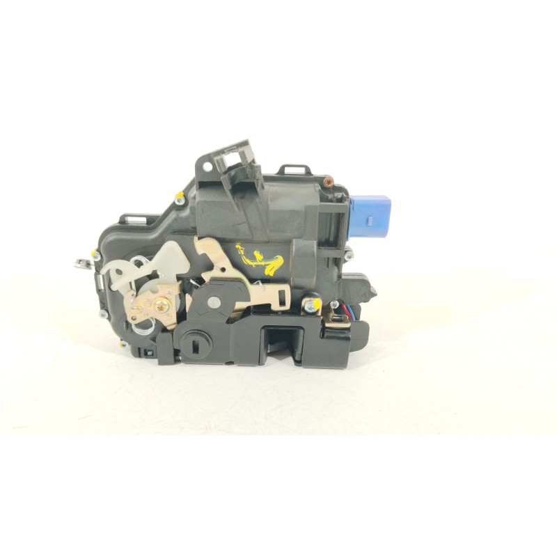 Recambio de cerradura puerta trasera izquierda para volkswagen polo iv (9n_, 9a_) 1.2 12v referencia OEM IAM 3B4839015AG  