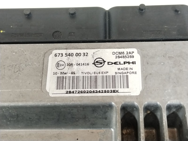 Recambio de centralita motor uce para ssangyong tivoli 1.6 xdi 160 referencia OEM IAM 6735400032 DCM62AP 28485289