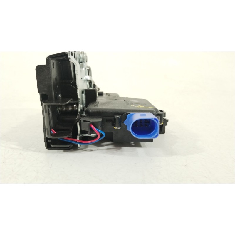 Recambio de cerradura puerta trasera derecha para volkswagen polo iv (9n_, 9a_) 1.2 12v referencia OEM IAM 3B4839016AG  