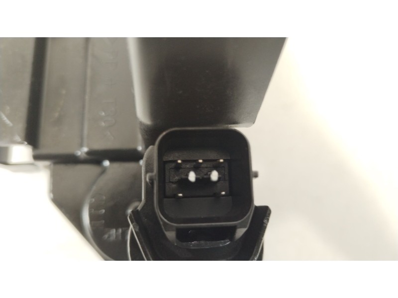 Recambio de cerradura puerta trasera izquierda para ssangyong actyon i 200 xdi 4wd referencia OEM IAM 7131032002  