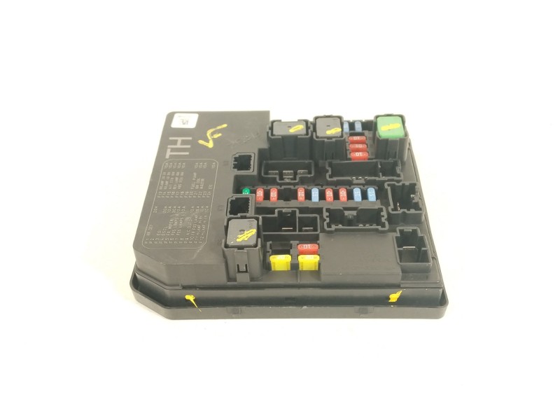 Recambio de caja reles / fusibles para nissan juke (f15) 1.2 dig-t referencia OEM IAM 284B71TX2A  