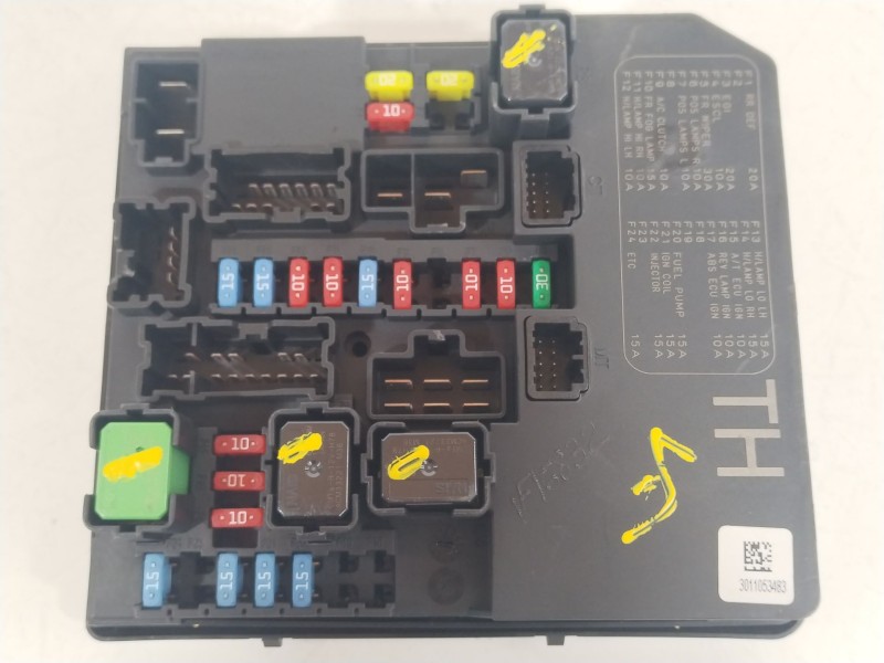 Recambio de caja reles / fusibles para nissan juke (f15) 1.2 dig-t referencia OEM IAM 284B71TX2A  