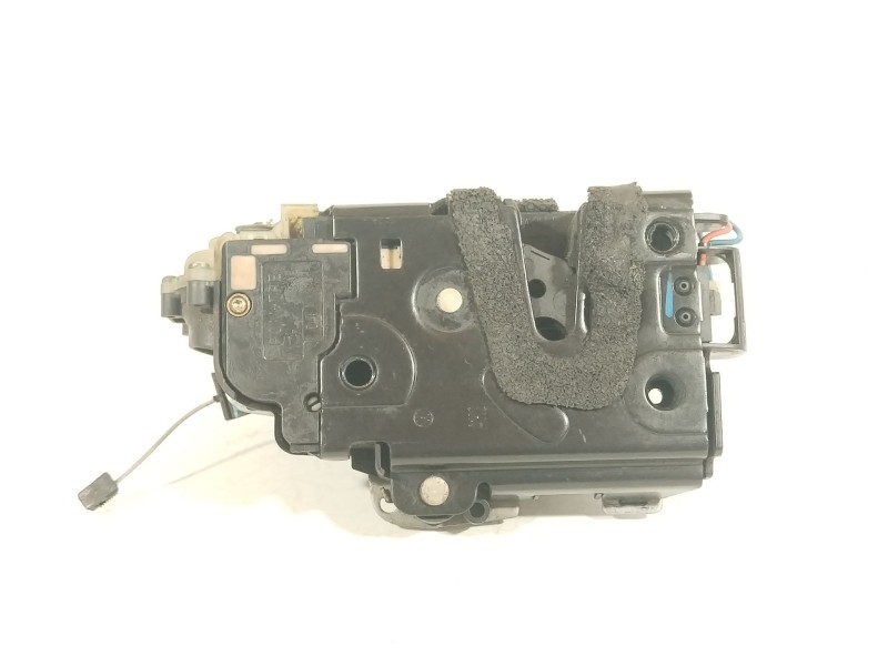 Recambio de cerradura puerta delantera izquierda para volkswagen polo iv (9n_, 9a_) 1.2 12v referencia OEM IAM 3B1837015AM  