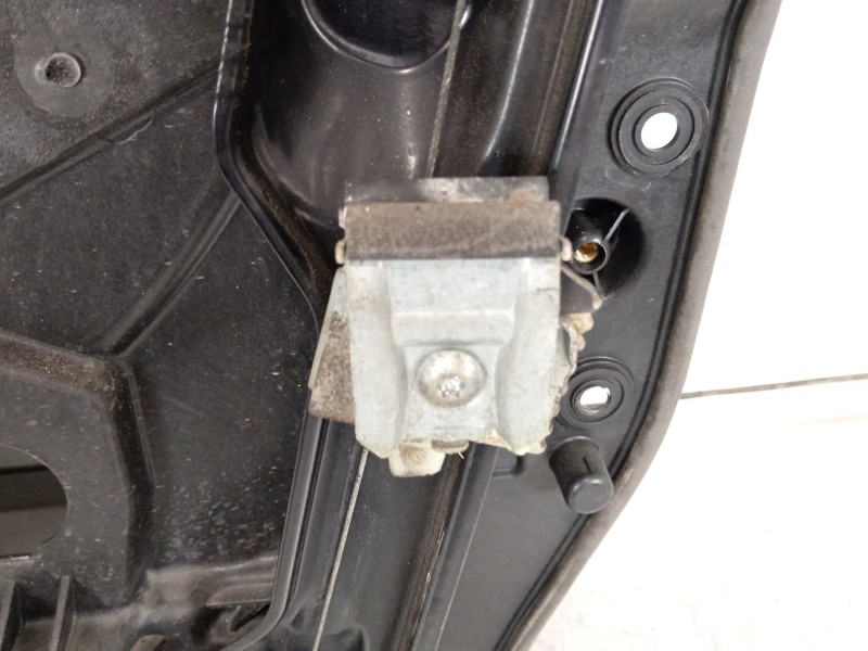 Recambio de elevalunas delantero izquierdo para volkswagen golf vi (5k1) 2.0 tdi referencia OEM IAM 5K0837461D 5K1837729AA 5K095