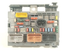 Recambio de caja reles / fusibles para citroën c4 picasso i monospace (ud_) 1.6 hdi 110 referencia OEM IAM 9675877980 BSMR0200 