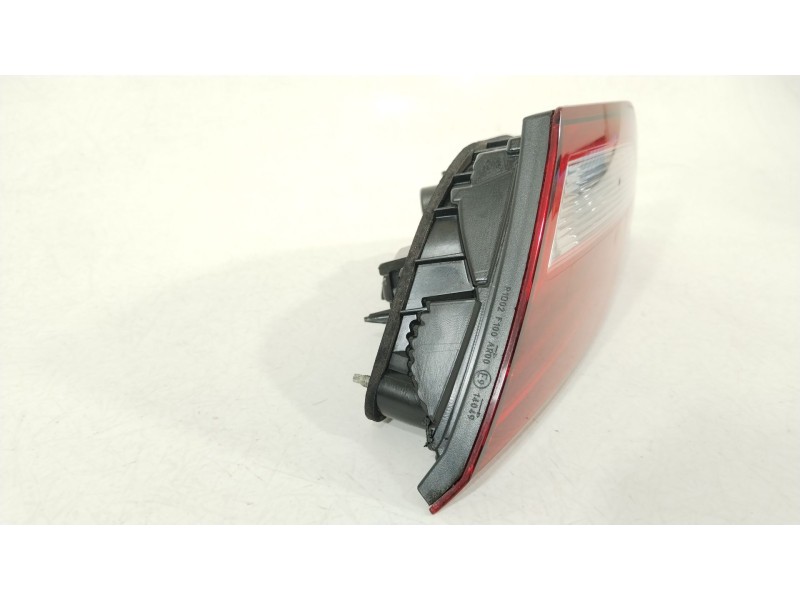 Recambio de piloto trasero derecho en porton para seat leon sc (5f5) style referencia OEM IAM 5F0945308D  