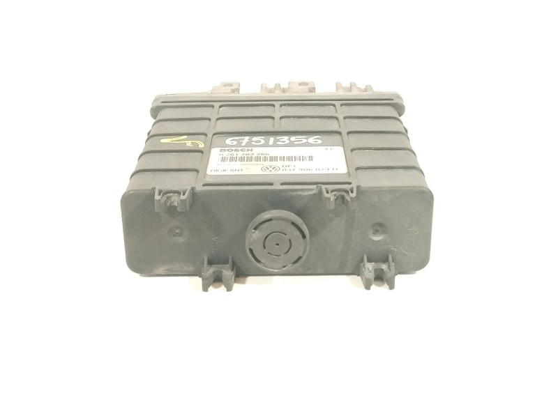 Recambio de centralita motor uce para volkswagen golf iii (1h1) 2.0 referencia OEM IAM 037906024D 0261203266 