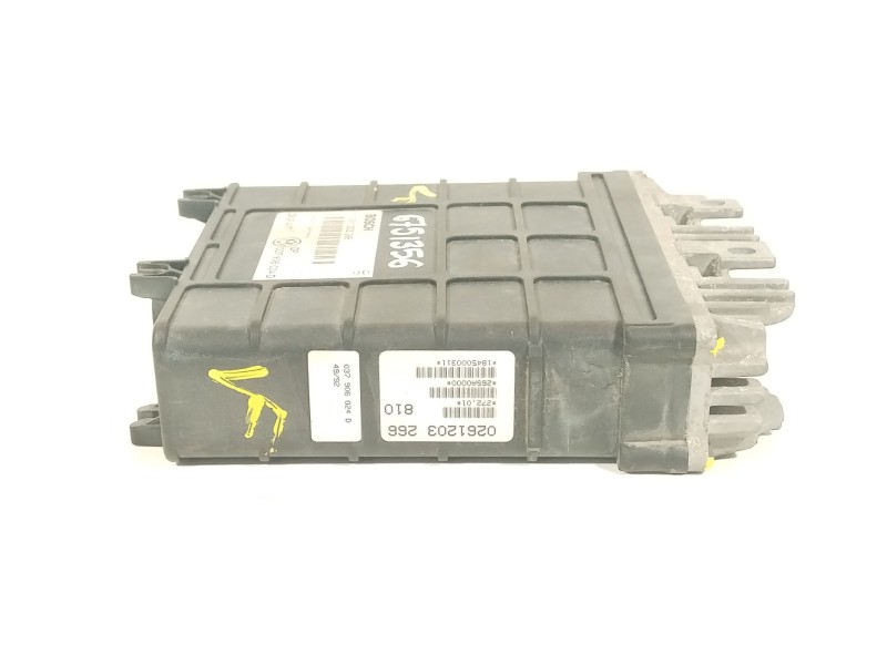 Recambio de centralita motor uce para volkswagen golf iii (1h1) 2.0 referencia OEM IAM 037906024D 0261203266 