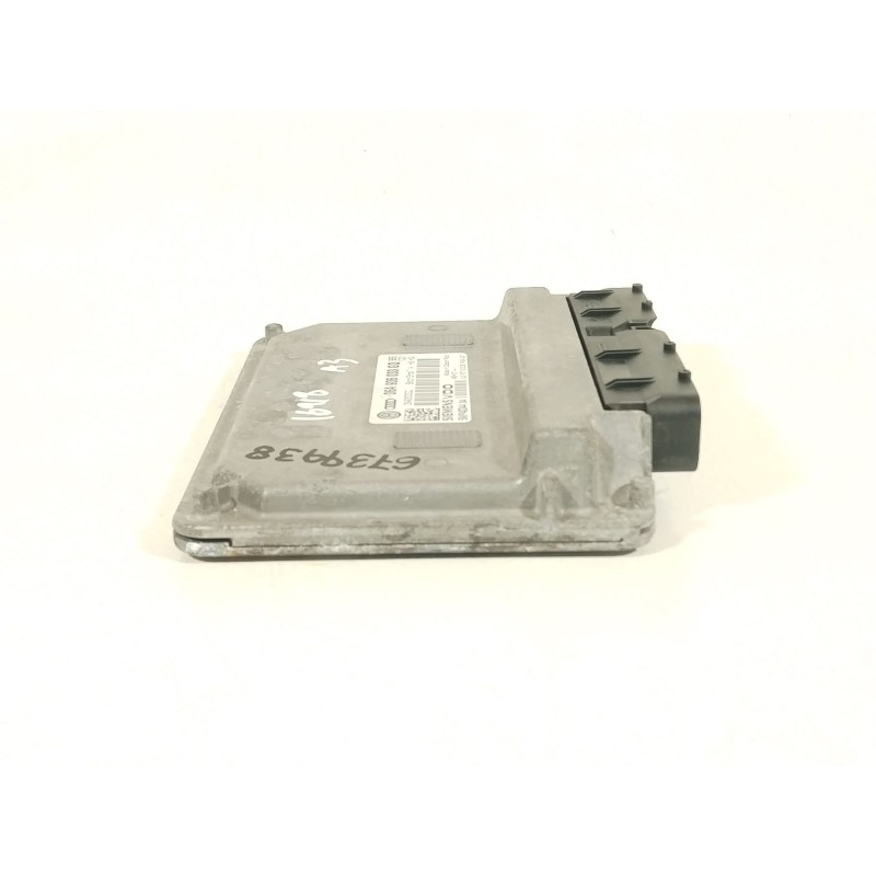 Recambio de centralita motor uce para audi a3 sportback (8pa) 1.6 referencia OEM IAM 06A906033GQ 5WP4034404 