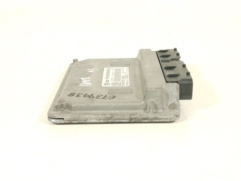 Recambio de centralita motor uce para audi a3 sportback (8pa) 1.6 referencia OEM IAM 06A906033GQ 5WP4034404 