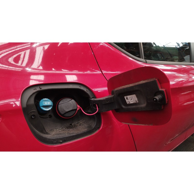 Recambio de tapa exterior combustible para opel astra k (b16) 1.6 cdti (68) referencia OEM IAM 39143516  