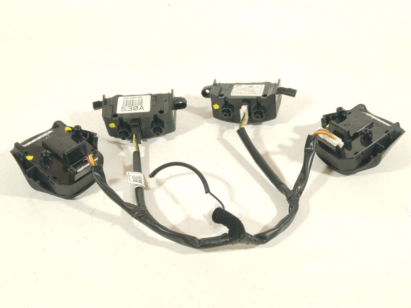 Recambio de mando volante para kia carens iv 1.7 crdi referencia OEM IAM 96700A4200 56100A4530 56190A4200