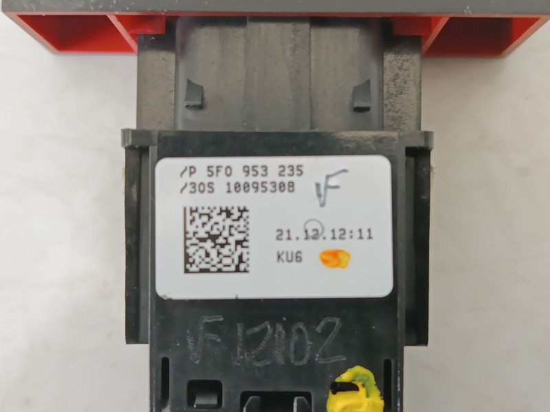 Recambio de warning para seat leon sc (5f5) style referencia OEM IAM 5F0953235  