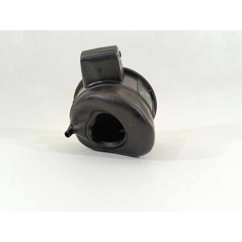 Recambio de tapa exterior combustible para seat toledo iii (5p2) 1.9 tdi referencia OEM IAM 5P5809905 1K0010455B 5P0010375S