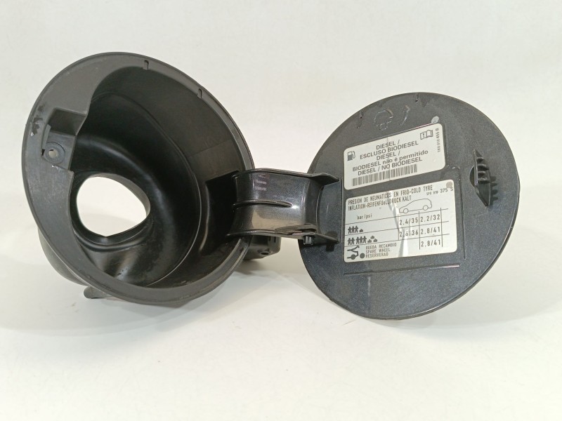Recambio de tapa exterior combustible para seat toledo iii (5p2) 1.9 tdi referencia OEM IAM 5P5809905 1K0010455B 5P0010375S