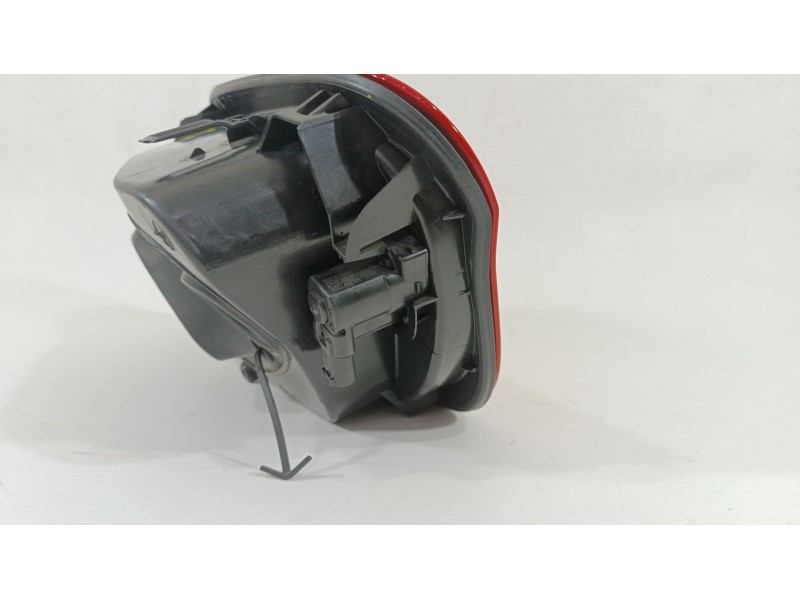 Recambio de tapa exterior combustible para opel astra k (b16) 1.6 cdti (68) referencia OEM IAM 39143516  