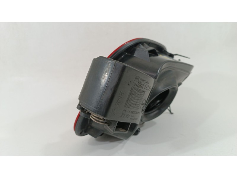 Recambio de tapa exterior combustible para opel astra k (b16) 1.6 cdti (68) referencia OEM IAM 39143516  