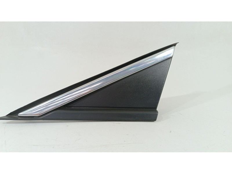 Recambio de moldura para opel astra k (b16) 1.6 cdti (68) referencia OEM IAM 39041995 51549103 