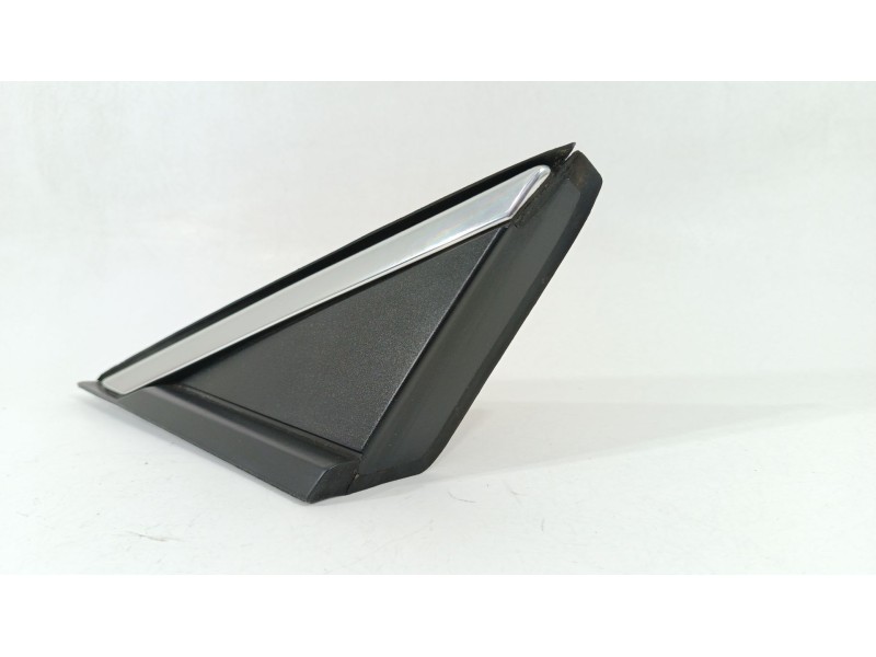 Recambio de moldura para opel astra k (b16) 1.6 cdti (68) referencia OEM IAM 39041995 51549103 