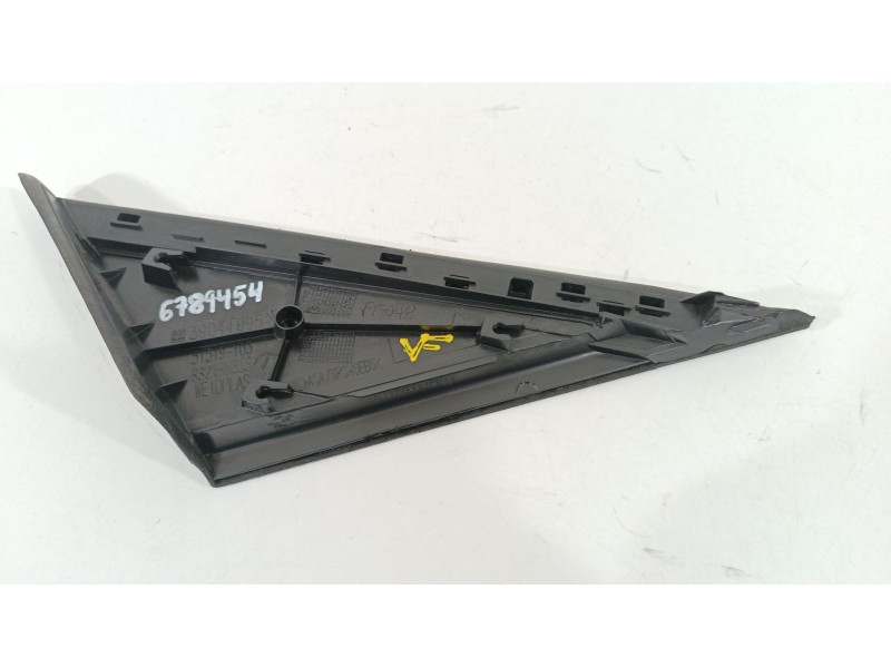 Recambio de moldura para opel astra k (b16) 1.6 cdti (68) referencia OEM IAM 39041995 51549103 