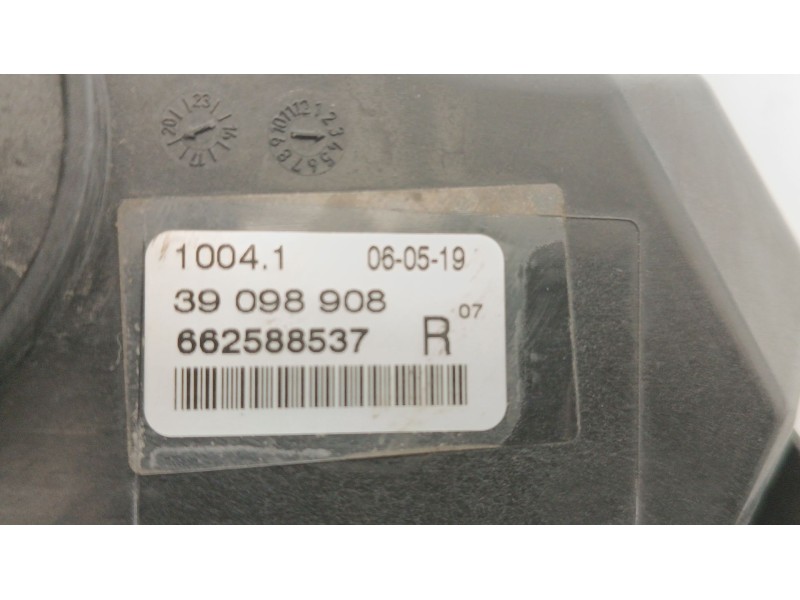 Recambio de faro antiniebla derecho para opel astra k (b16) 1.6 cdti (68) referencia OEM IAM 39098908 662588537 