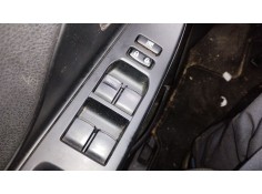 Recambio de mando elevalunas delantero izquierdo para toyota yaris (_p13_) 1.5 hybrid (nhp130_) referencia OEM IAM 8482002320  