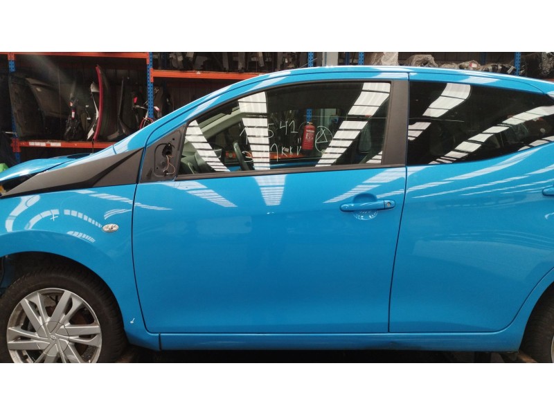 Recambio de puerta delantera izquierda para toyota aygo (_b4_) 1.0 (kgb40) referencia OEM IAM   